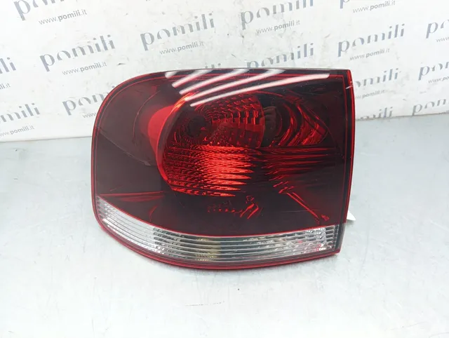 Pomili Fanaleria Volkswagen Touareg fanale sinistro usato OEM 28259002