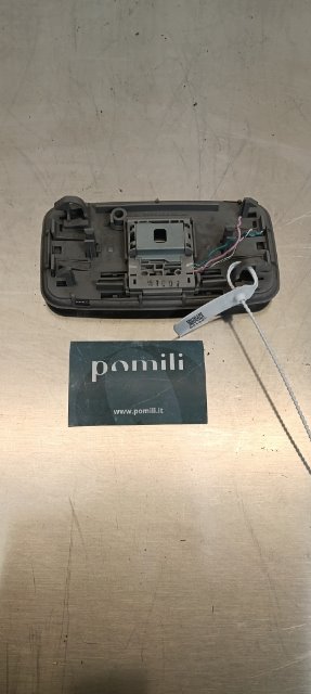 Pomili Fanaleria Toyota Yaris luce cortesia centrale tetto