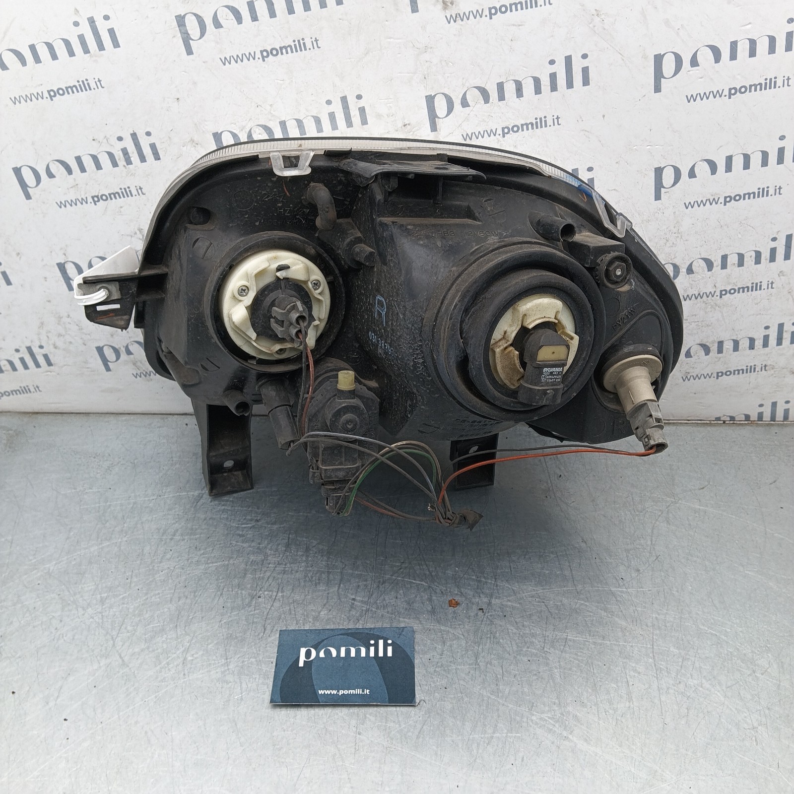 Pomili Fanaleria 085511136R faro anteriore destro Renault Clio II usato