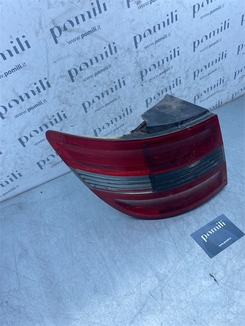 Pomili Fanaleria Mercedes-Benz Classe B T245 fanale posteriore sinistro esterno