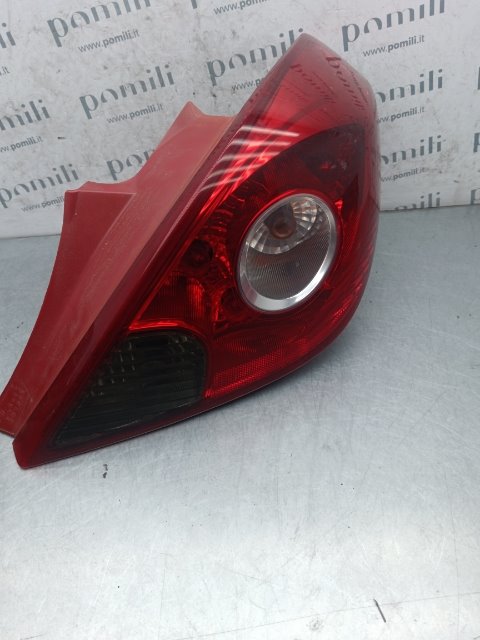 Pomili Fanaleria OPEL CORSA (S07) (01/11>05/15<) fanale posteriore destro
