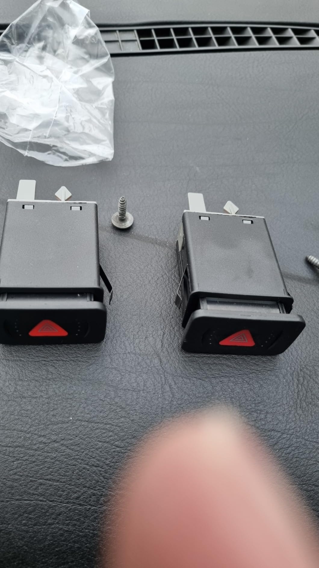 Bilstein Impianto elettrico 22292 interruttore luci di emergenza con relè nero