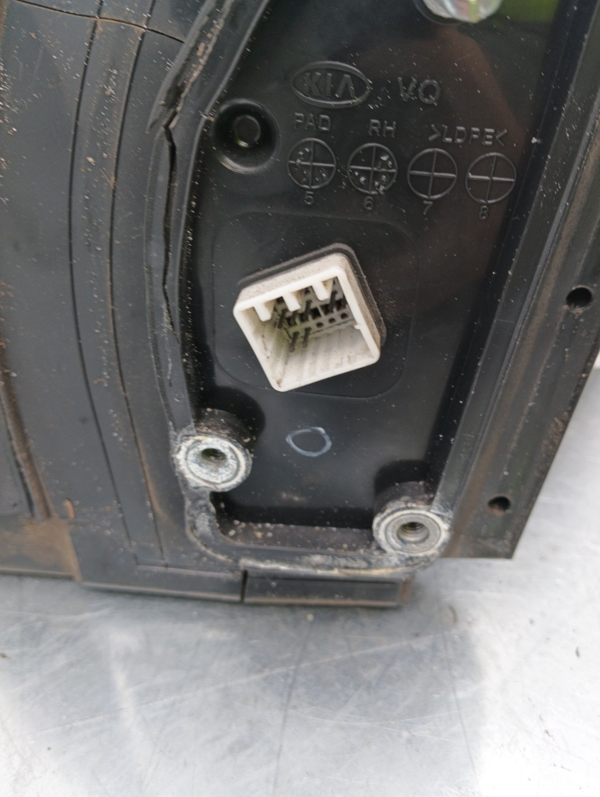 Pomili Cristalli Specchietto retrovisore destro Kia Carnival 4012170 usato