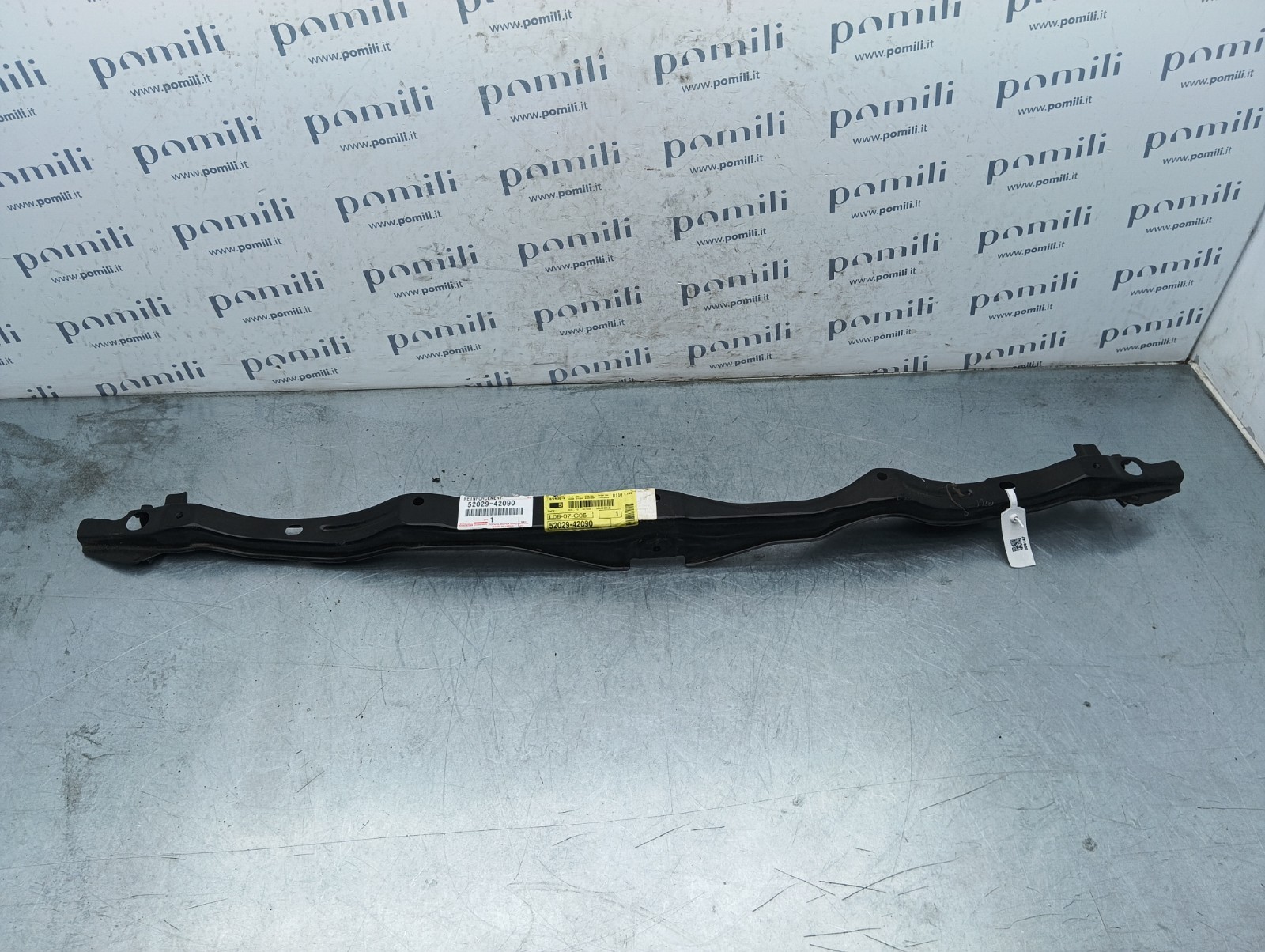 Pomili Toyota RAV4 supporto centrale sospensione 52029-42090 nuovo