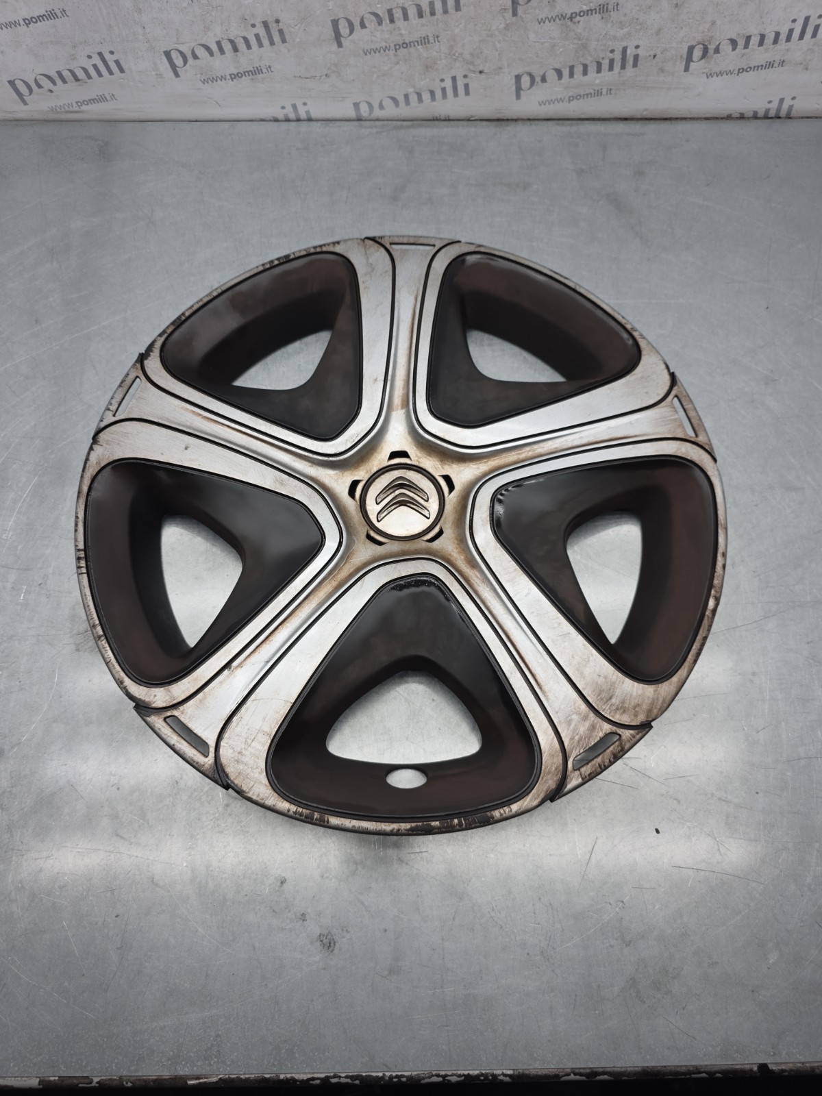 Pomili Altro auto Set 4 borchie coprimozzo Citroën R16 usate