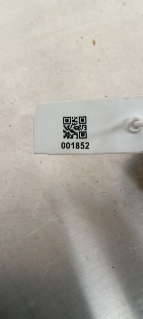 Pomili Fanaleria Toyota iQ luce cortesia anteriore da tetto