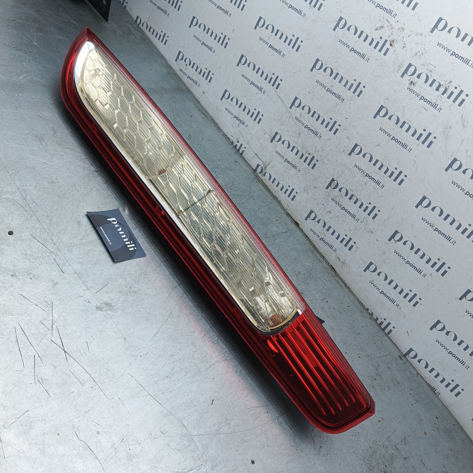 Pomili Fanaleria Fanale posteriore sinistro Ford Focus (2008–2011) usato OEM 8M5113405AD