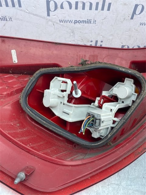 Pomili Fanaleria Ford Fiesta CB1 fanale posteriore destro