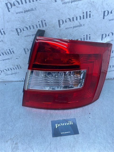 Pomili Fanaleria Skoda Rapid Spaceback fanale posteriore destro