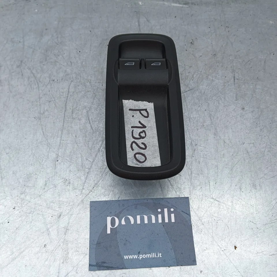 Pomili Rivestimenti interni Pulsantiera alzacristalli sinistra Ford Fiesta VI 6A6T-14A132-AC usata