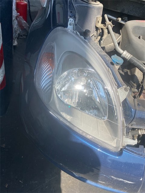 Pomili Fanaleria Toyota Yaris proiettore destro