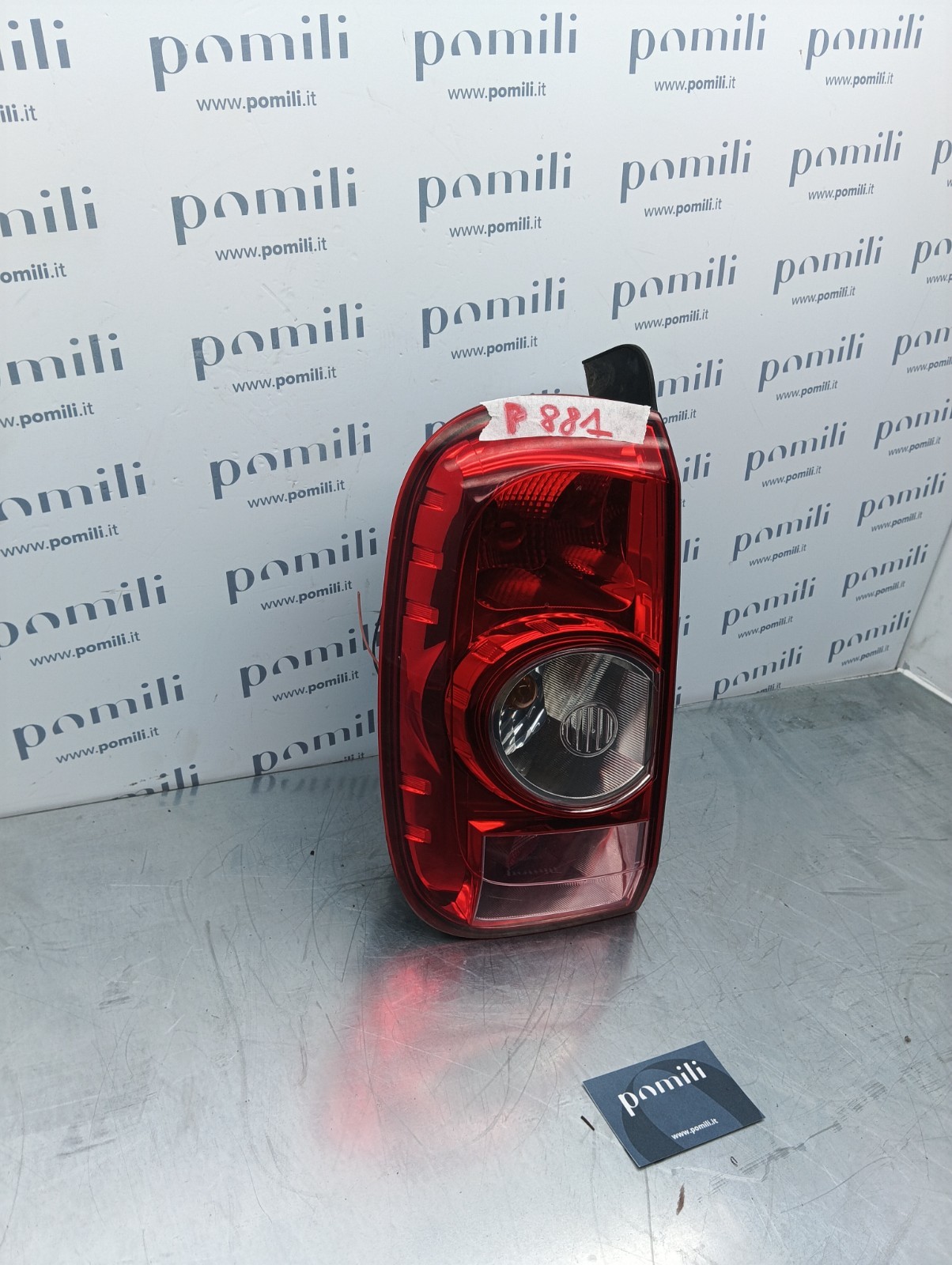 Pomili Fanaleria Fanale posteriore sinistro Dacia Duster 26210102 usato