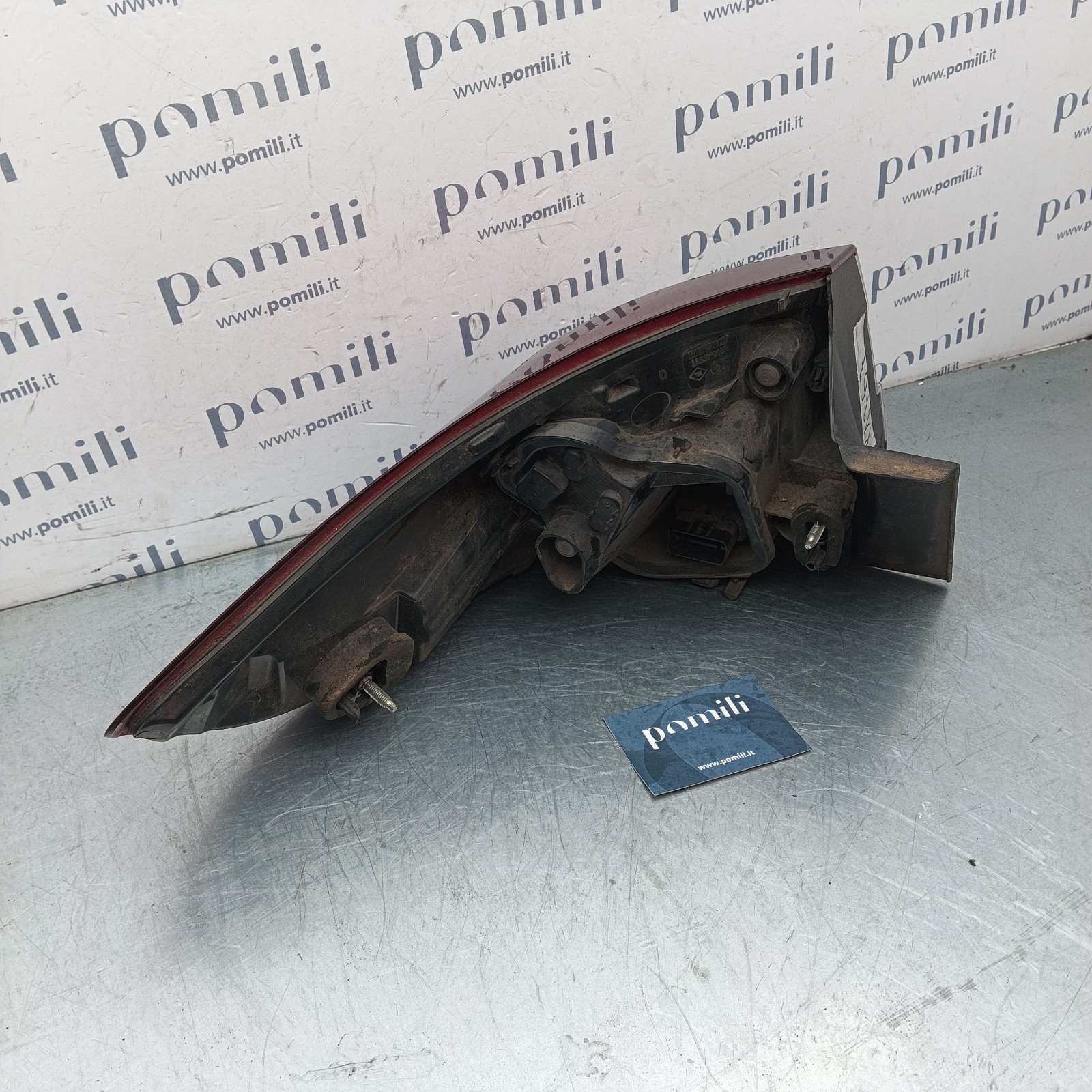 Pomili Fanaleria fanale posteriore destro Renault Megane III Grandtour 265500010R usato