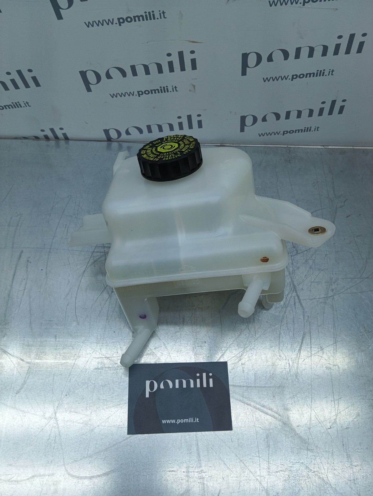 Pomili Freni e ricambi Serbatoio liquido freni Toyota Yaris 47220-0D181 nuovo