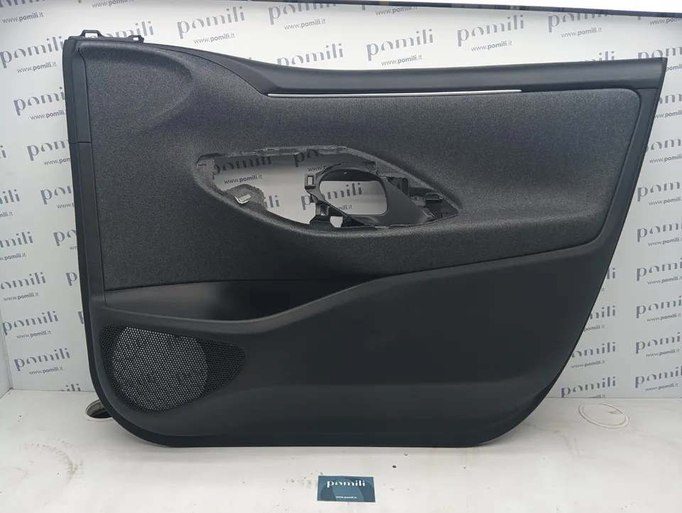 Pomili Rivestimenti interni e parti interne Pannello portiera anteriore sinistra Toyota Yaris IV 67610-K0100-C0