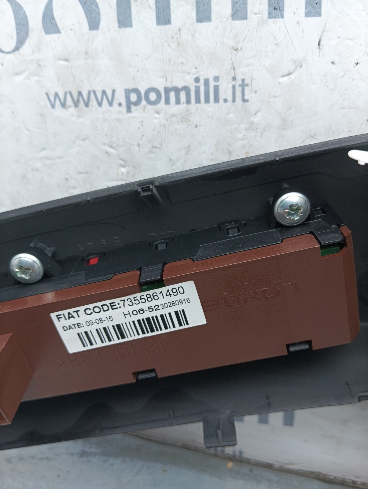 Pomili Rivestimenti interni e parti interne Pulsantiera centrale quattro frecce Fiat Ducato 7355861490 usata
