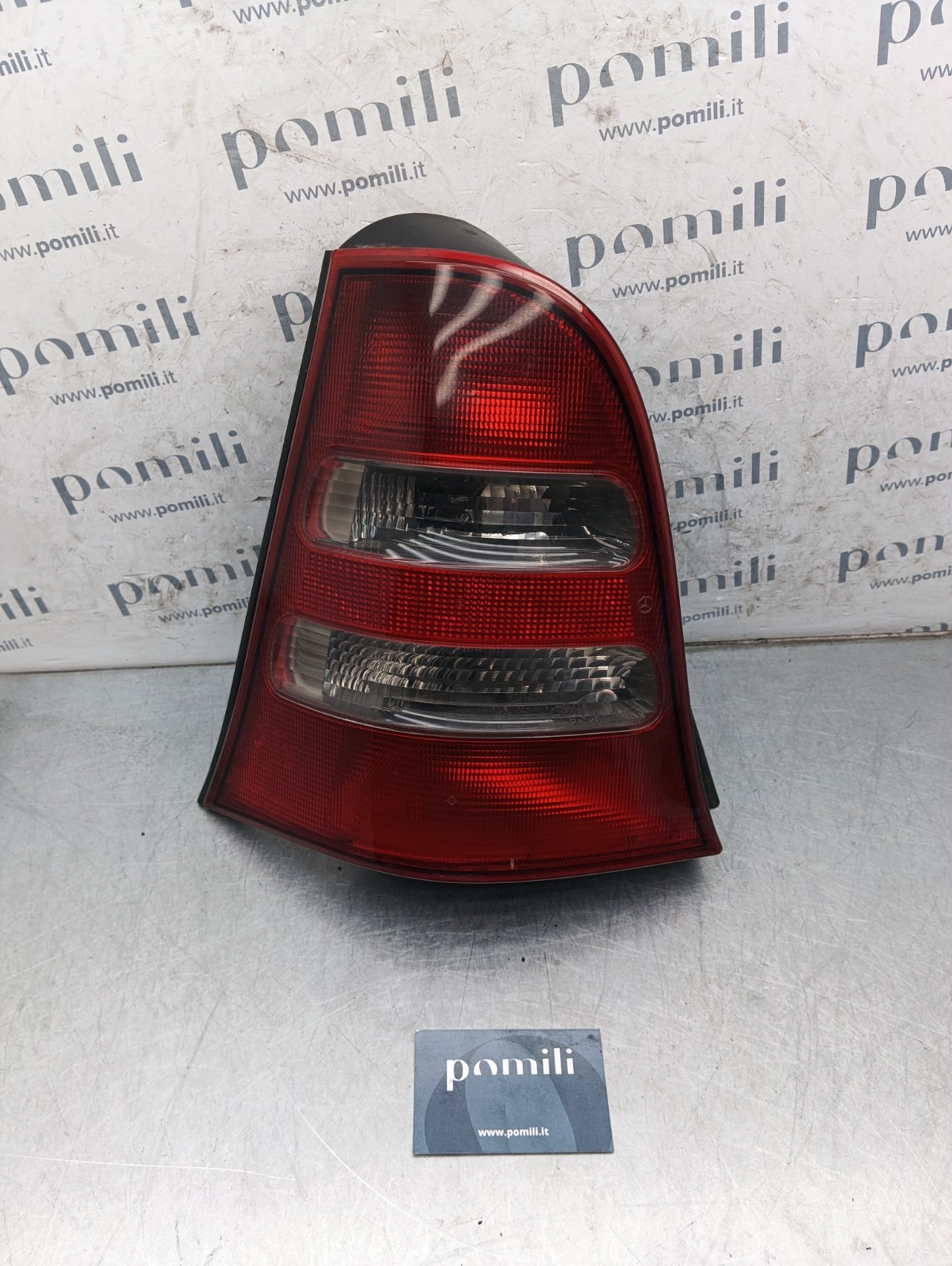 Pomili Fanaleria A1688200164 fanale posteriore sinistro usato