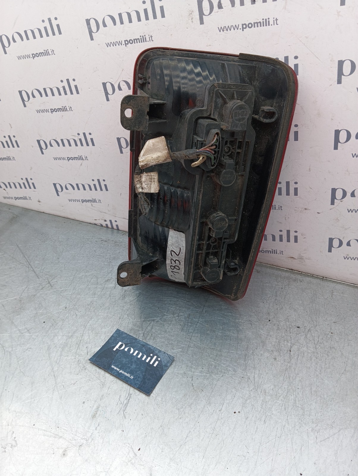 Pomili Fanaleria Fanale posteriore destro Volkswagen Caddy III 2K0945112A usato