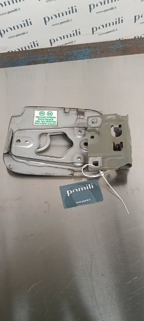 Pomili Alimentazione e scarico Dacia Duster sportello carburante