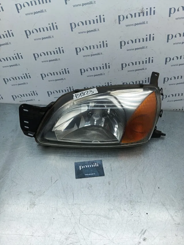 Pomili Fanaleria Ford Fiesta IV faro anteriore sinistro 1305235478 usato