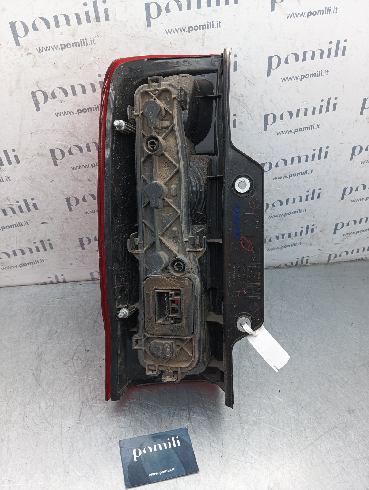 Pomili Fanaleria Fiat Fiorino Fanale posteriore destro 08-661-1940R-B usato