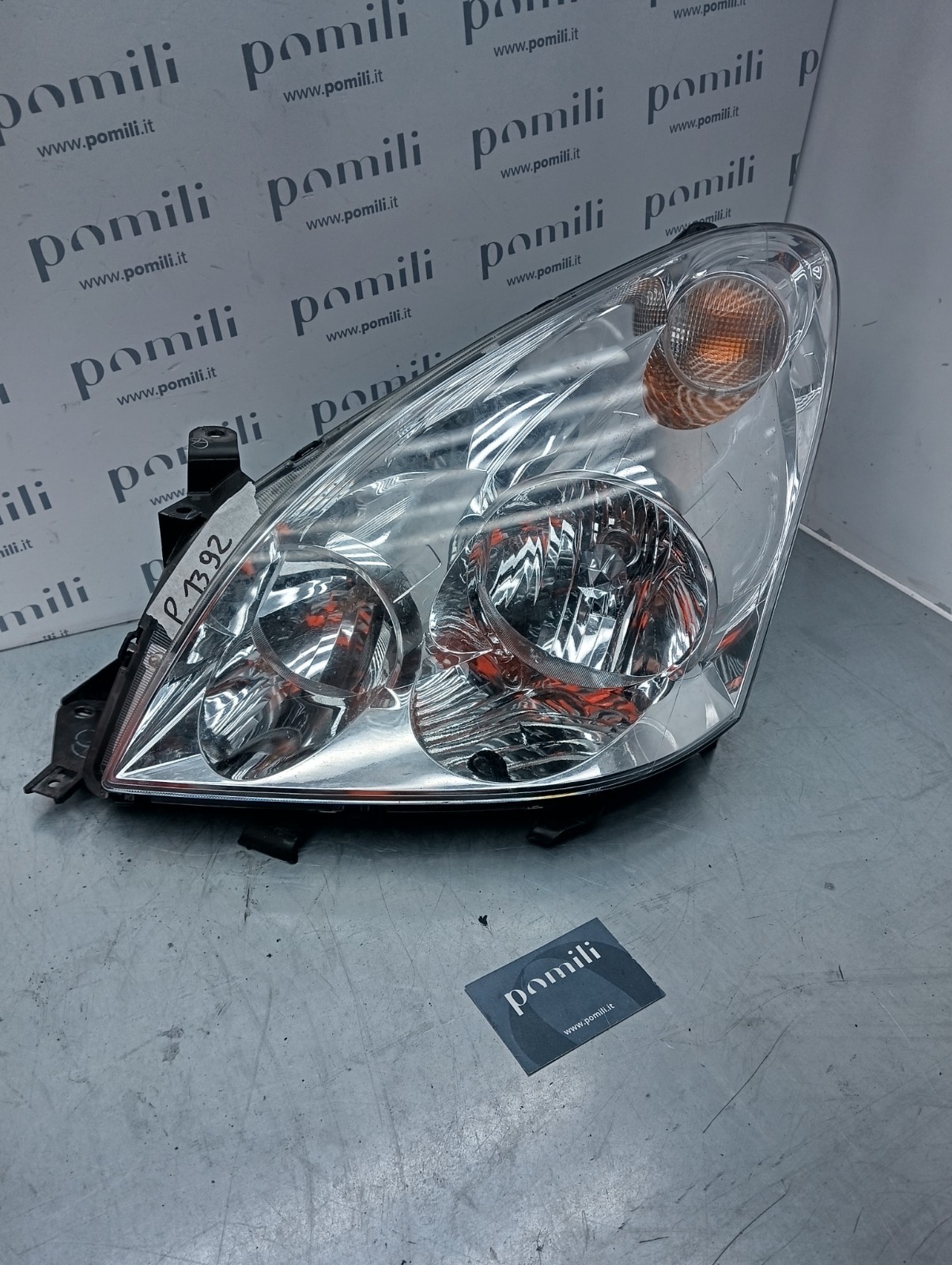 Pomili Fanaleria Faro anteriore destro Toyota Corolla Verso (2ª serie 2004-09) 7357230400 usato