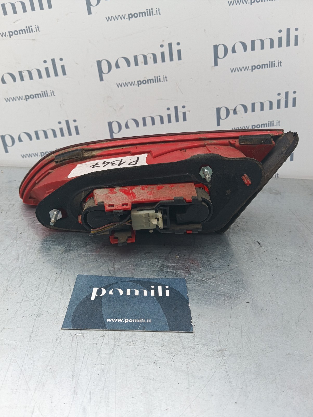 Pomili Fanaleria Alfa Romeo 159 fanalino portellone sinistro 27802002 usato