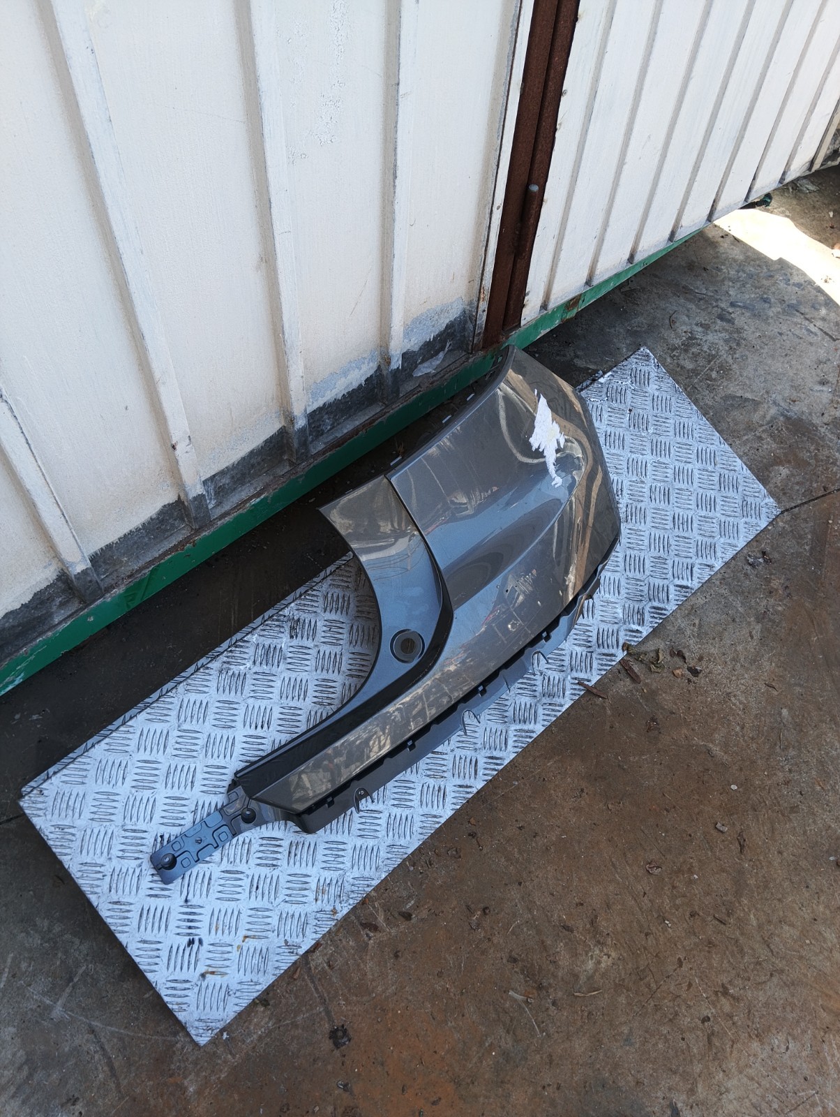 Pomili Paraurti posteriore Angolo destro Volvo XC40 31449337 nuovo