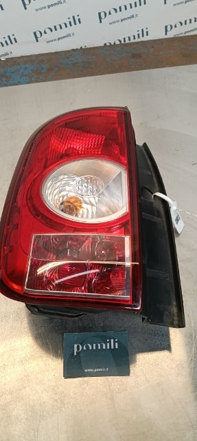 Pomili Fanaleria Fanale posteriore Dacia Duster sinistro 03/10-12/13
