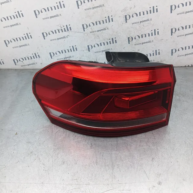 Pomili Fanaleria Fanale posteriore sinistro Volkswagen Touran L90084783 usato