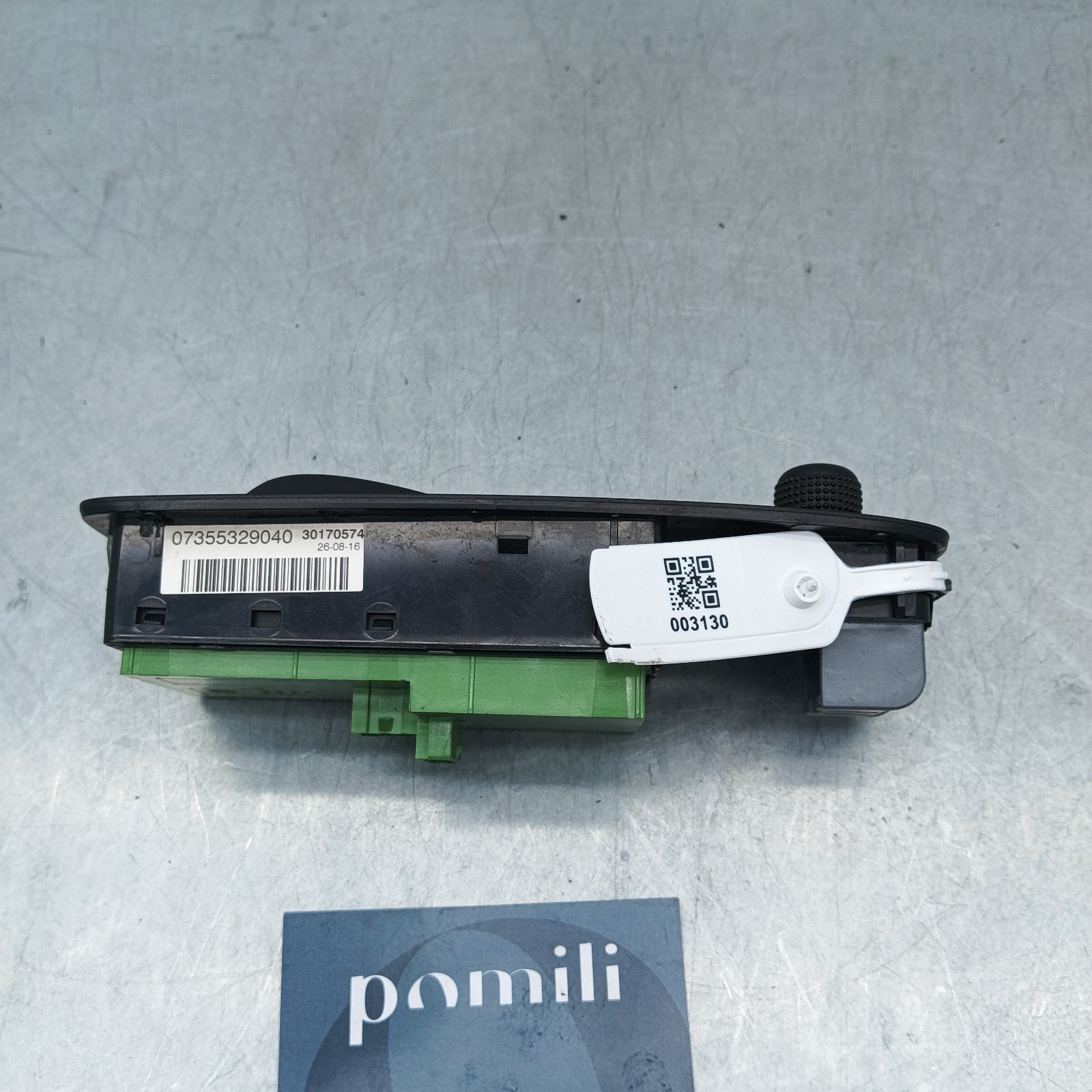 Pomili Rivestimenti interni Pulsantiera alzacristalli anteriore sinistra Fiat Ducato 07355329040 usata
