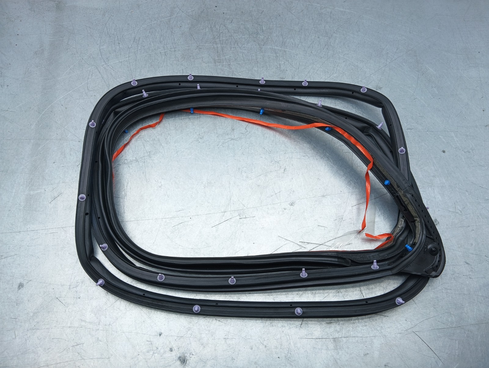 Pomili Lamierati esterni Guarnizione porta anteriore sinistra Toyota Yaris (2005-2011) 67862-0D070 nuova