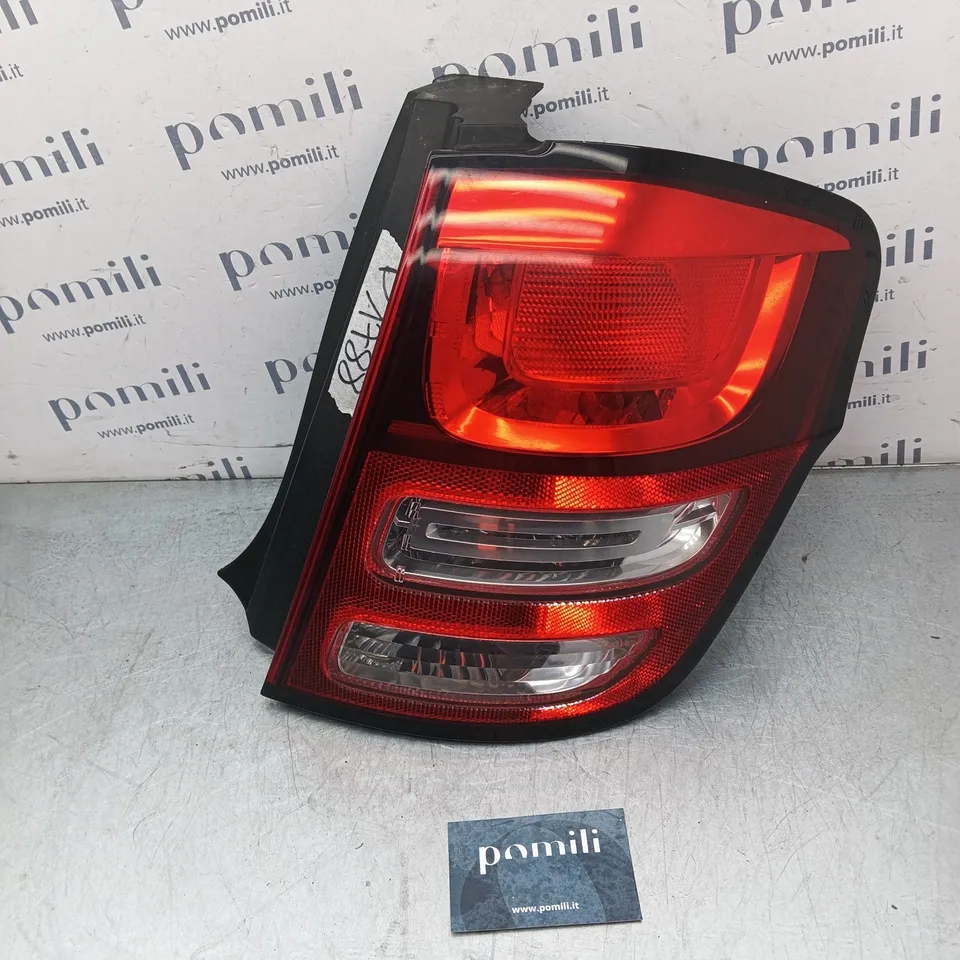 Pomili Fanaleria Citroën C3 fanale posteriore destro 9673805280 usato