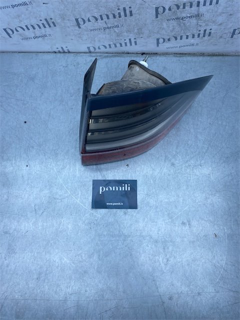 Pomili Fanaleria Ford S-Max CA1 fanale posteriore destro esterno