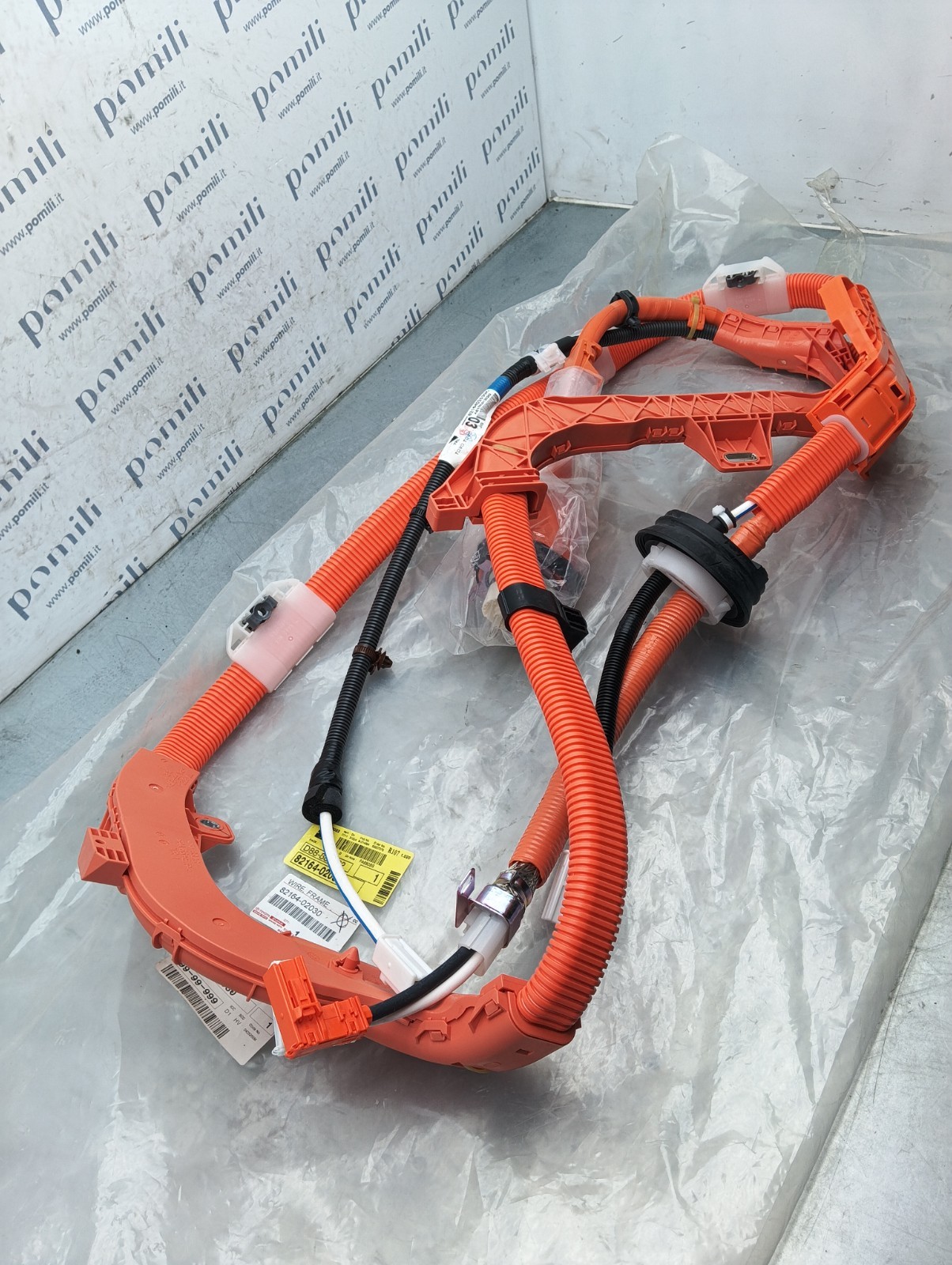 Pomili Rivestimenti interni e parti interne cablaggio telaio Auris Corolla 82164-02030 usato