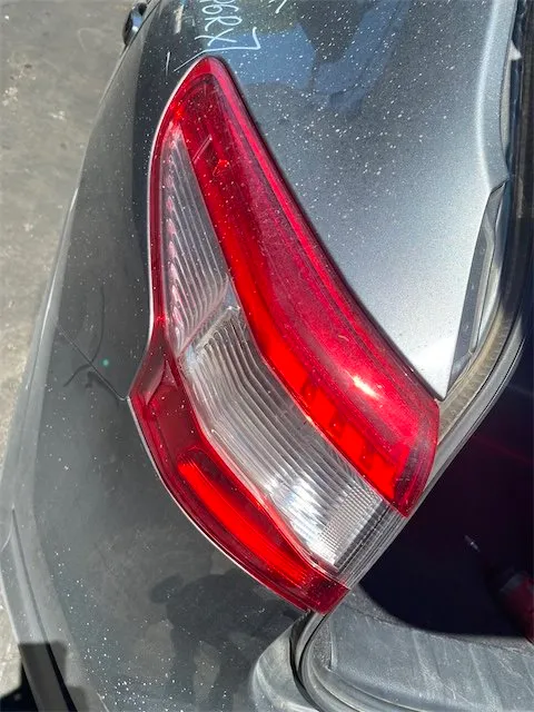Pomili Fanaleria Fanale posteriore Nissan Qashqai J11E sinistro esterno