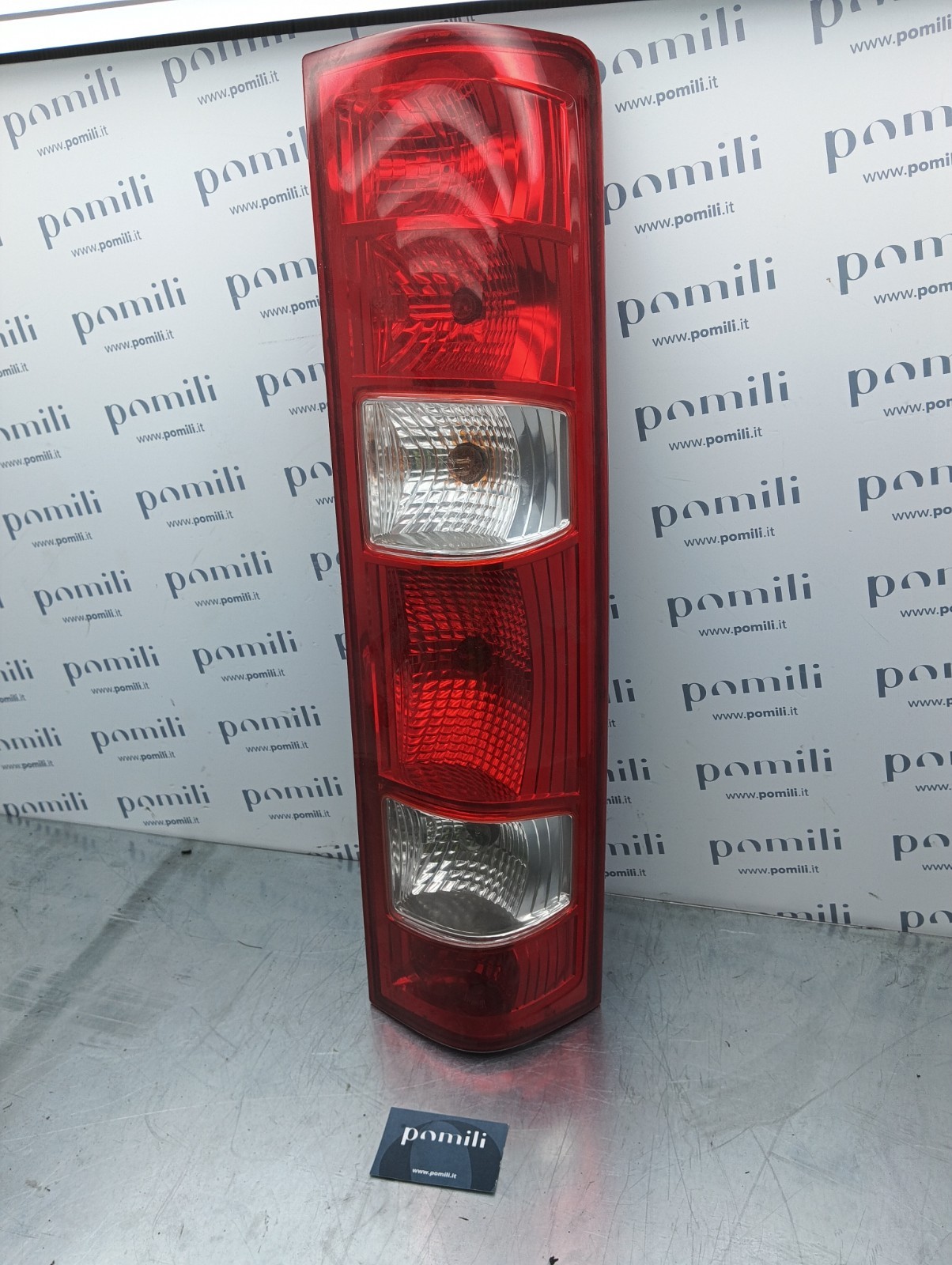 Pomili Fanaleria Fanale posteriore destro Iveco Daily IV 08-663-1906R-R usato