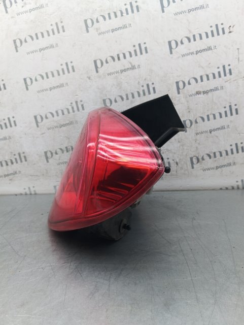 Pomili Fanaleria ALFA ROMEO GIULIETTA (X7) fanale posteriore destro