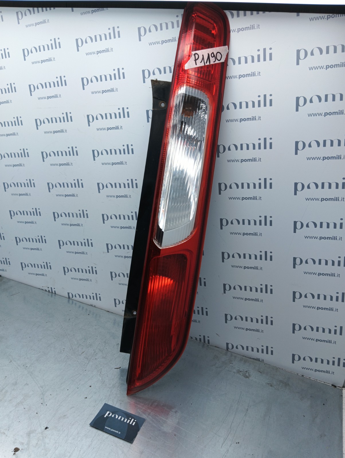 Pomili Fanaleria FORD FOCUS FANALE DESTRO 4M5113404A usato