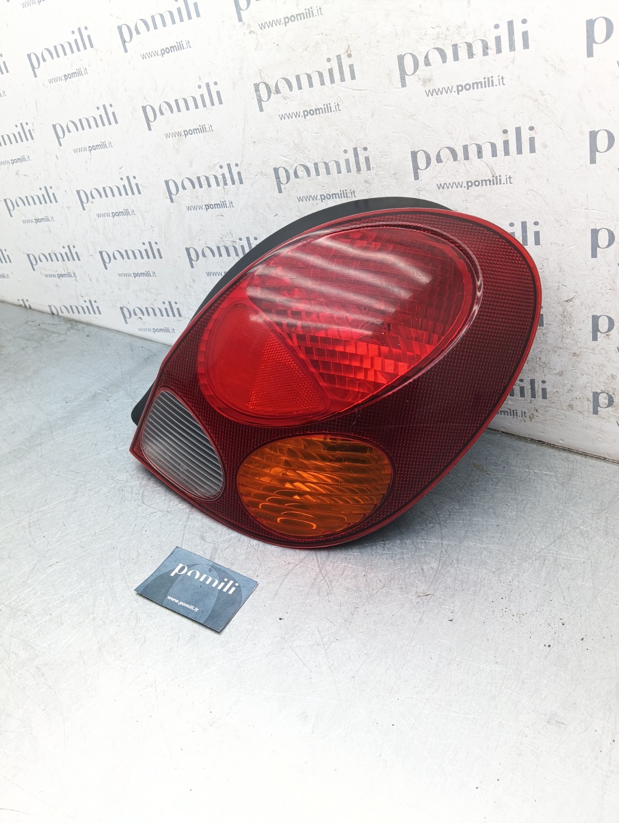 Pomili Fanaleria Toyota Corolla E11 KOITO 12-441 fanale posteriore destro usato