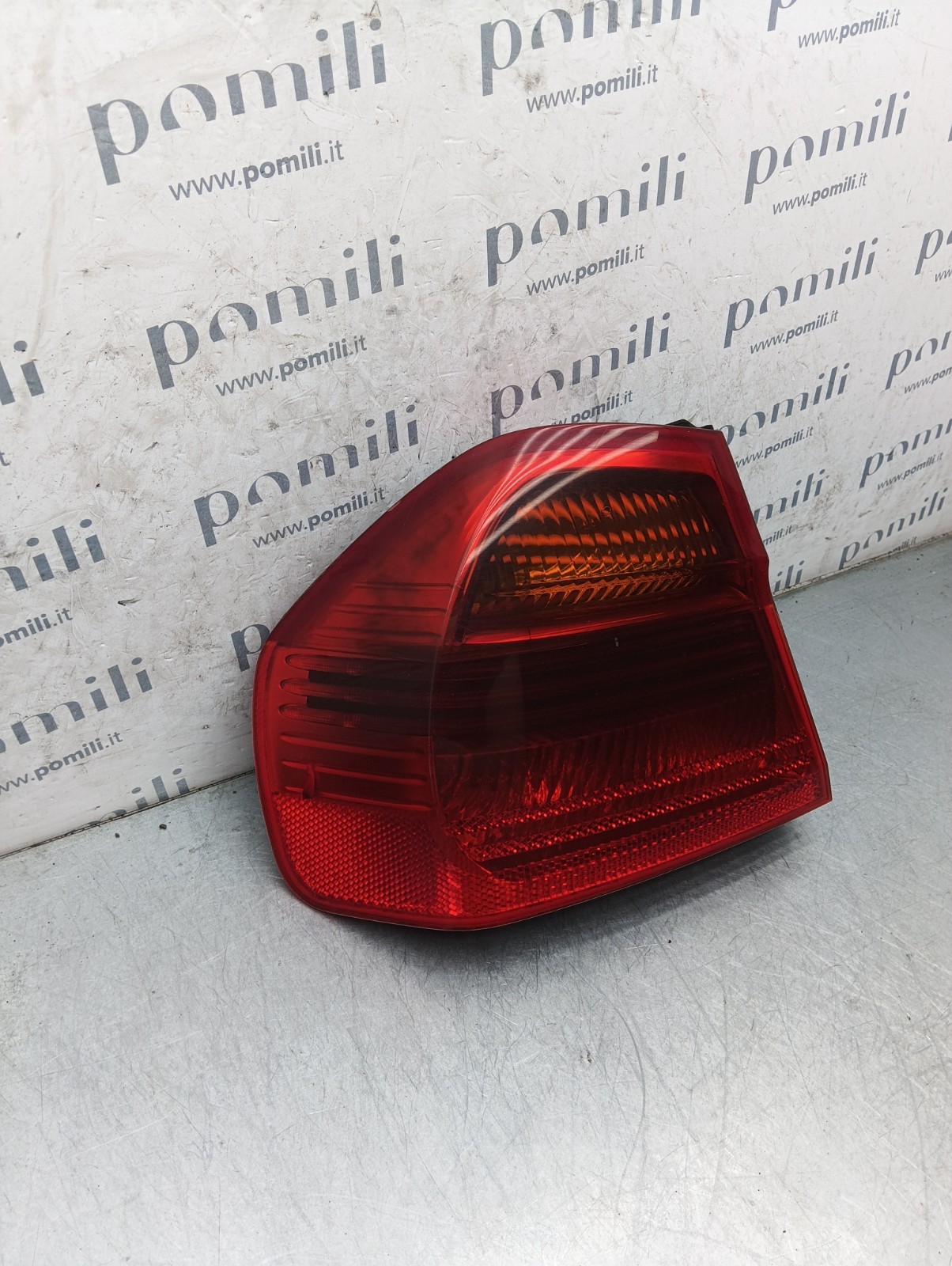 Pomili Fanaleria BMW Serie 3 E90 fanale posteriore sinistro usato OEM 276301