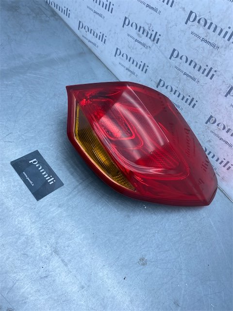 Pomili Fanaleria OPEL ASTRA (P10) fanale posteriore esterno destro
