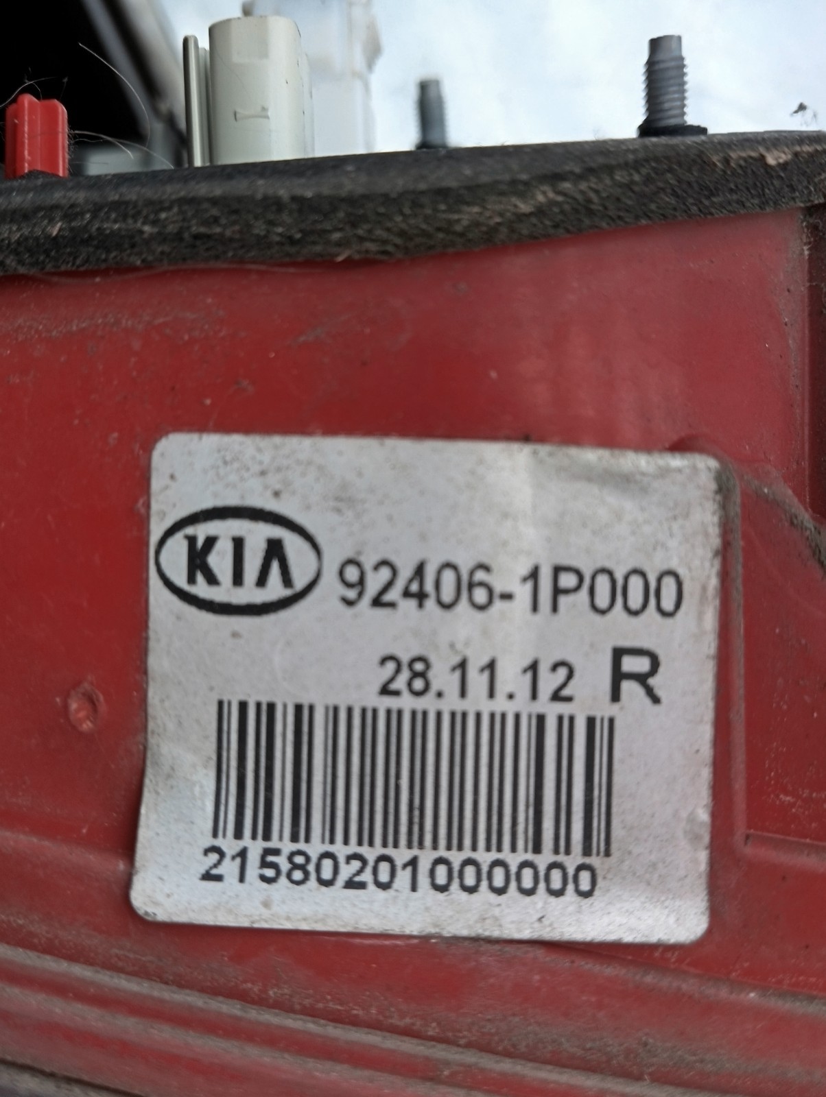 Pomili Fanaleria Fanale posteriore destro portellone Kia Venga 92406-1P000 usato