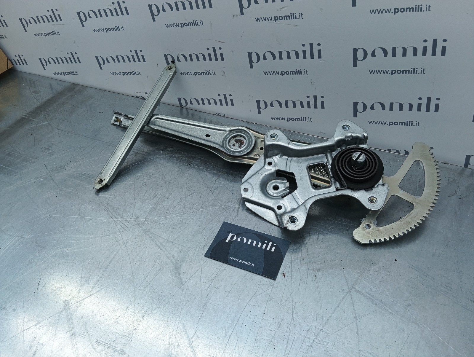 Pomili Rivestimenti interni e parti interne alzacristalli elettrico anteriore destro Toyota Yaris 69801-52020