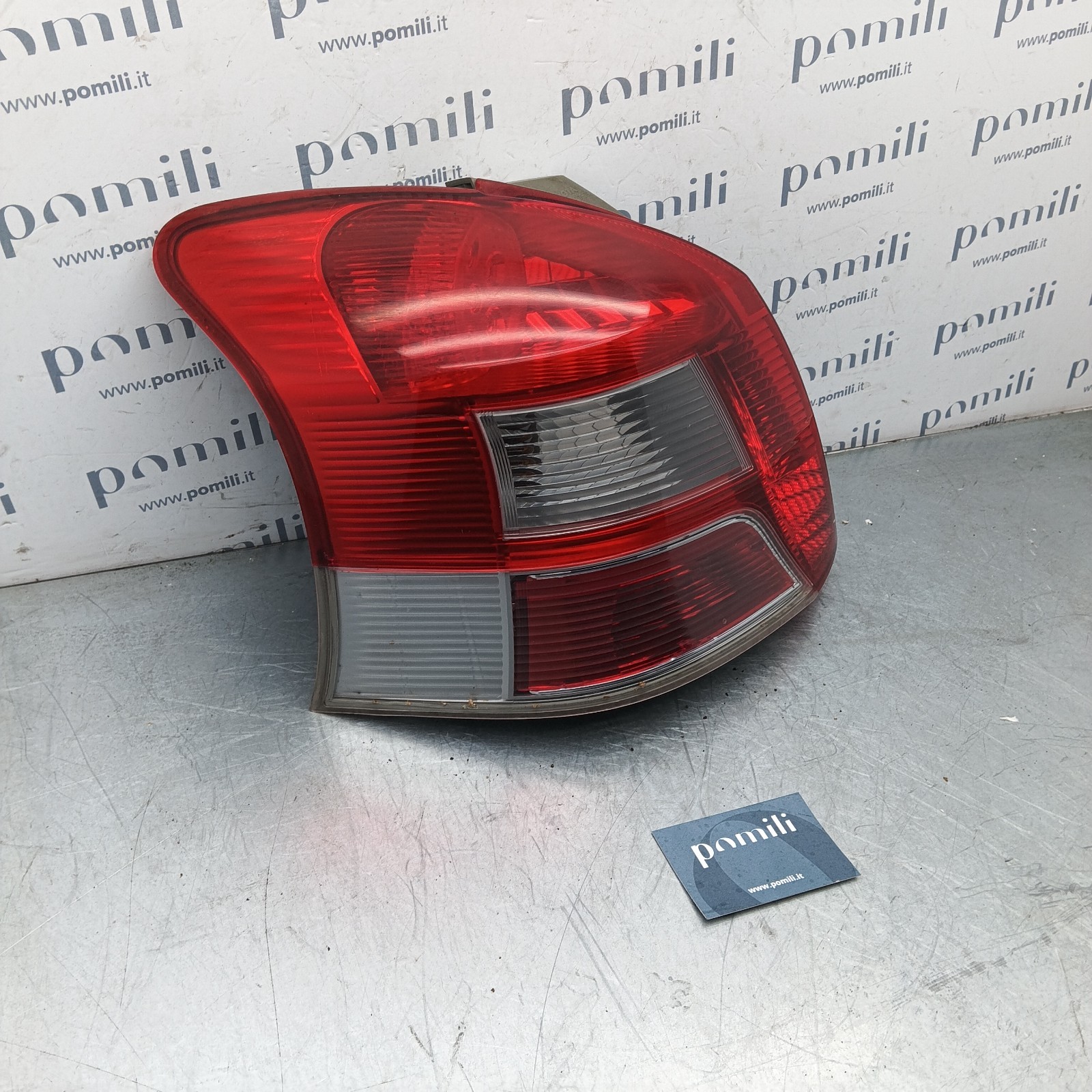 Pomili Fanaleria Toyota Yaris II fanale posteriore sinistro LED 815610D250