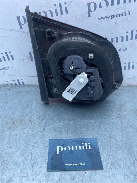 Pomili Fanaleria Volkswagen Golf 5K fanale posteriore esterno S002