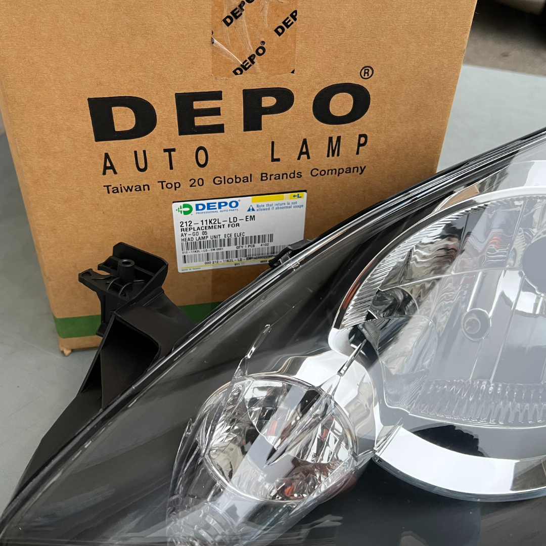 Depo Fanaleria Toyota Aygo 2005-2014 fanale anteriore sinistro