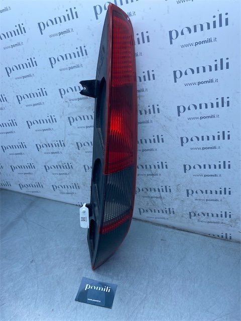 Pomili Fanaleria Ford Focus (CAP) 11/04>06/08 fanale posteriore destro