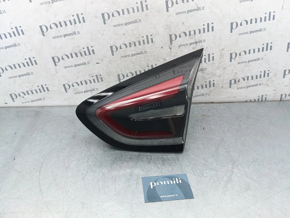 Pomili Fanaleria Ford Puma fanale posteriore destro portellone usato