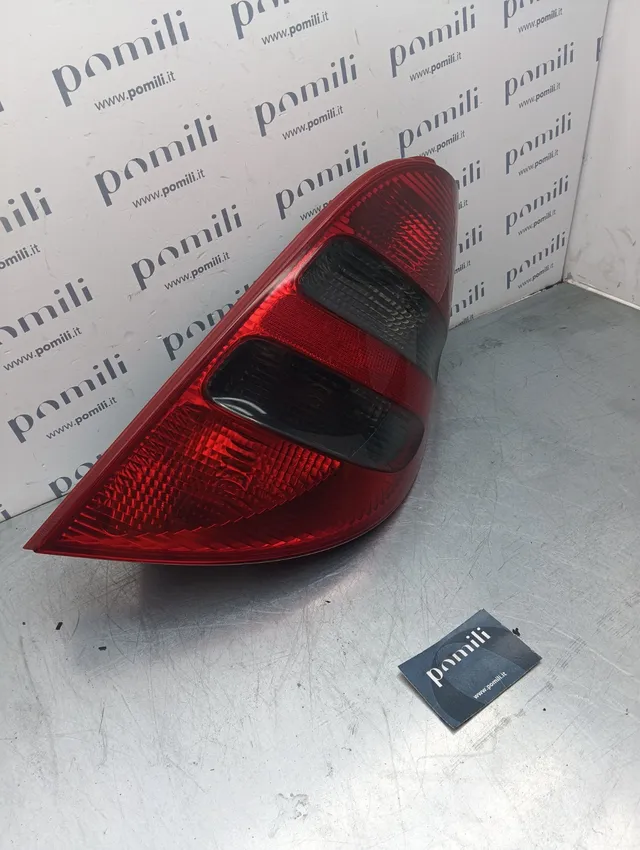 Pomili Fanaleria Fanale posteriore destro Mercedes-Benz A180 W169 3330-7280-30 usato